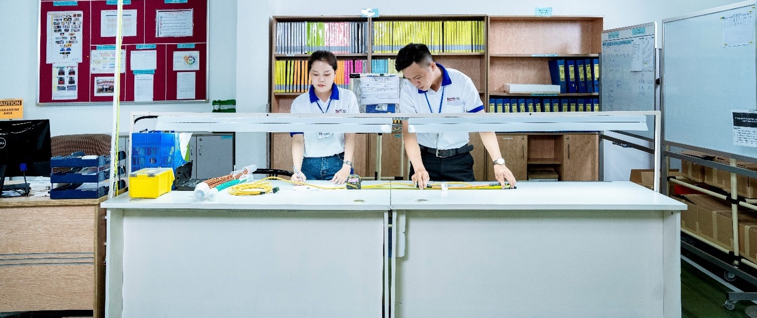 Thực hành kỹ thuật trên bàn đào tạo